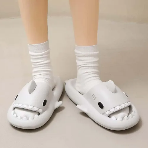 Miniatura 2 de geywhey Pantuflas de playa antideslizantes de verano con diseño de tiburón, modernas y bonitas.
