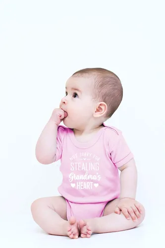 Miniatura 2 de CBTwear Not Sorry for Stealing Grandma's Heart – Ropa de bebé – Divertido body para recién nacido para niños y niñas