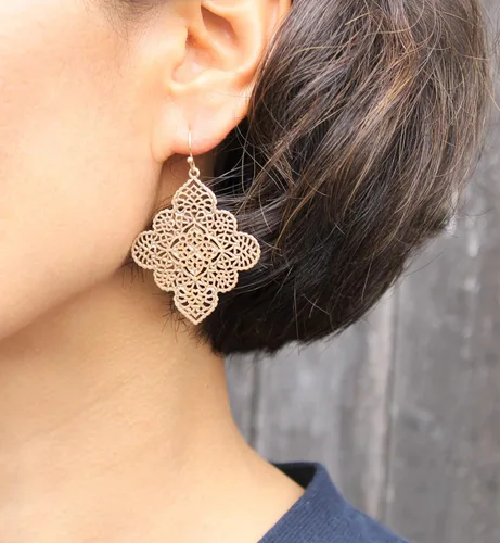 Miniatura 8 de POMINA Aretes colgantes de filigrana celta floral dorada, bohemios, modernos, geométricos, para mujer