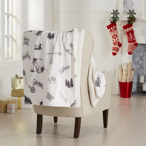 Great Bay Home - Manta decorativa para Navidad. Manta navideña de forro polar súper suave de sherpa. Colección Hudson (Camping)