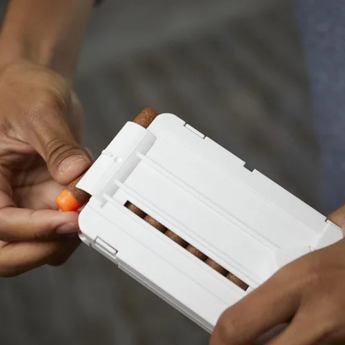 Miniatura 4 de Nerf Minecraft Sabrewing Arco Lanzador Motorizado, 8 Dardos Elite, Clip de 8 Dardos, Lanzadores de Espuma de Juguete Eléctricos Totalmente