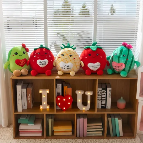 Miniatura 5 de Juguetes de peluche de piña de 17 pulgadas, lindo animal de peluche de fruta con corazón rojo, almohada de piña de felpa suave para novia, novio