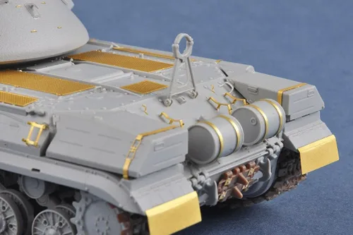 Miniatura 4 de Trumpeter Tanque pesado soviético T-10M