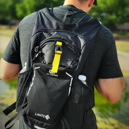 Miniatura 6 de SKYSPER Mochila de senderismo pequeña – Mochila de viaje de 15 L, ligera, resistente al agua, mochilas de senderismo para mujeres y hombres, Negro