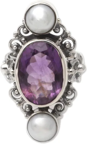 NOVICA Anillo artesanal de amatista de perlas de agua dulce cultivadas a mano .925 plata de ley 925, piedra natal floral de Indonesia con piedra
