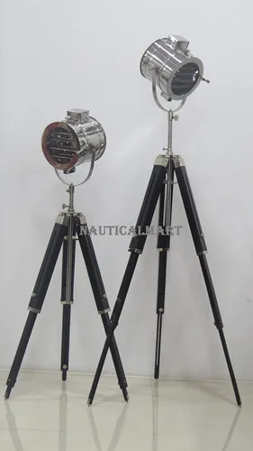 NauticalMart Lámpara decorativa vintage industrial reflector teatro escenario proyector trípode lámpara de pie - Juego de 2
