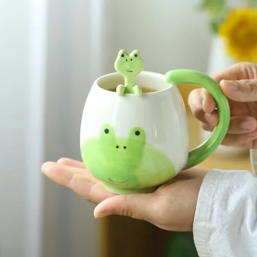 Miniatura 4 de Taza de café divertida de 15 onzas, taza de café de cerdo con cuchara, taza divertida de cerámica, regalo para mujeres y hombres, cumpleaños, Rana