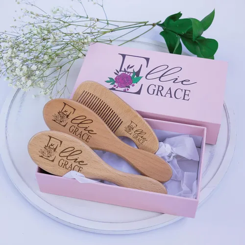 Juego de cepillos de madera personalizados para bebé niña | Juego de cepillo y peine de madera para bebé | Regalo personalizado para bebés | Regalo