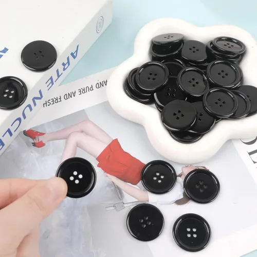 Miniatura 4 de YAKA 50 botones de resina de costura negros de 1 1/4 pulgadas, forma redonda, 4 agujeros, botón para coser álbumes de recortes y manualidades