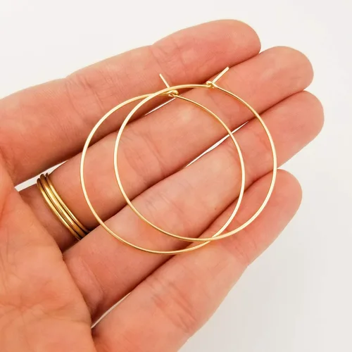 Miniatura 3 de Aretes de aro finos medianos de oro de 14 quilates para mujer, ligeros, minimalistas, para uso diario, de 1.5 pulgadas