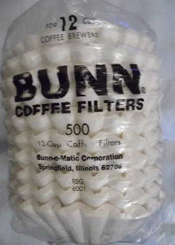 6001 - Filtros de café comercial de 12 tazas, 500 unidades, color blanco (paquete premium fabricado en Estados Unidos)