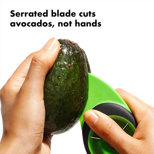 Miniatura 5 de OXO Paquete de hilandero de ensalada y rebanador de aguacate Good Grips