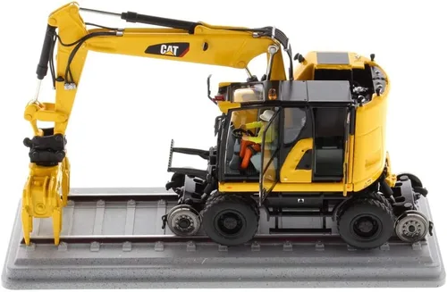 Miniatura 9 de Diecast Masters Excavadora con ruedas para ferrocarril Caterpillar M323F a escala 1:50 - Versión amarilla de seguridad Camiones para gatos