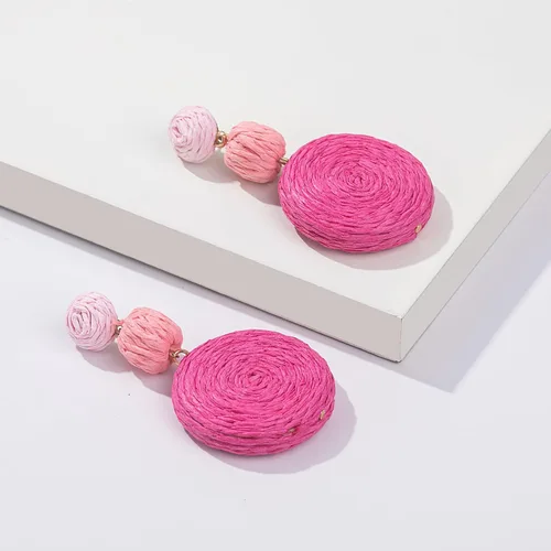 Miniatura 7 de Statement Raffia - Aretes redondos de bola colgantes de rafia, bonitos aretes bohemios hechos a mano para el verano para mujer