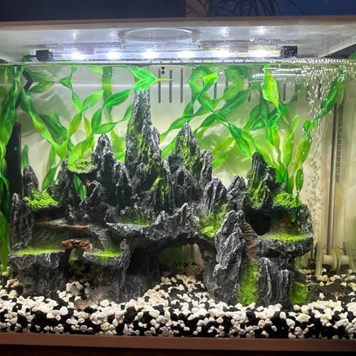 Miniatura 3 de PakyKai Adornos Grandes para Acuario de Peces, Ornamento de Acuario con Vista a la Montaña con Casa en el Árbol, Cueva, Puente y Plantas