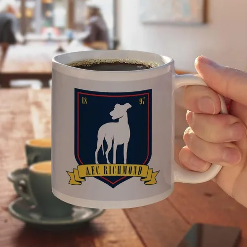 Miniatura 4 de Ted Lasso A.F.C. Richmond - Taza de café de cerámica, tazas de regalo novedosas para café, té y bebidas calientes, 11 onzas, color blanco