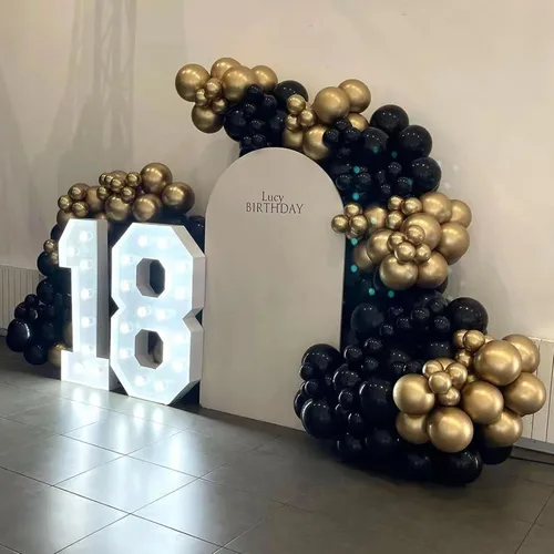 Miniatura 7 de Kit de arco de guirnalda de globos de color dorado y negro, 134 globos metálicos dorados y negros con diferentes tamaños para graduación