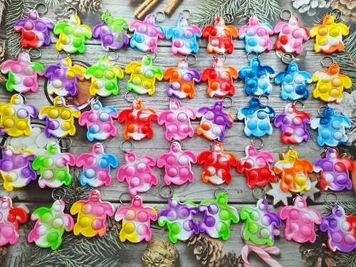 Miniatura 2 de Paquete de 100 llaveros a granel con diseño de tortugas pequeñas, para niños y niñas, regalos de fiesta de cumpleaños, suministros de verano, aula