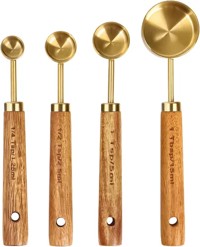 Miniatura 3 de GuDoQi Juego de 8 tazas y cucharas medidoras doradas, mango de madera con medidas métricas y estadounidenses, acero inoxidable premium, acabado