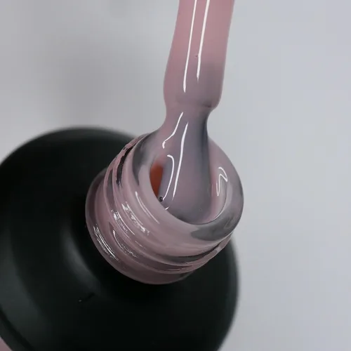 Miniatura 3 de IN.HYPE Capa base de goma elástica. UV/LED curable. Recubrimiento corrector con adhesión mejorada. Remuévese con inmersión (Almendra)