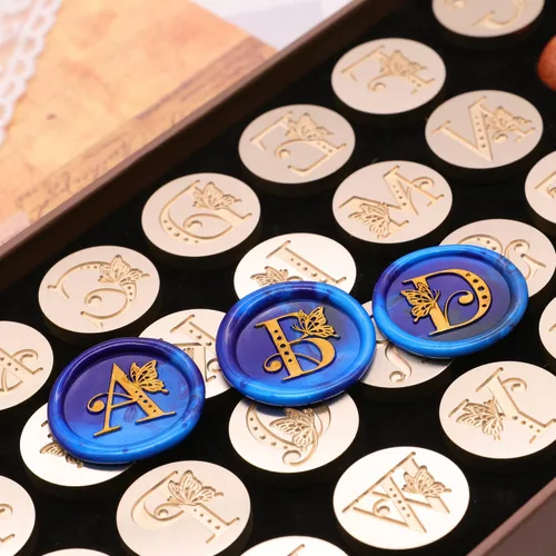 Miniatura 5 de SWANGSA Kit de sellos de cera del alfabeto, diseño de mariposa vintage, 26 letras A-Z con 2 asas de madera, kit de regalo para invitación de boda