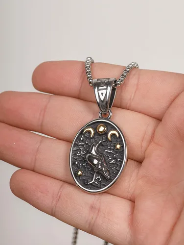 Miniatura 4 de HAQUIL Raven Necklace, Wiccan Raven Triple Moon Goddess Charm Pendant, Raven Jewelry Gift for Men and Women