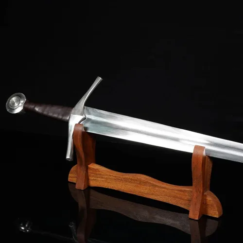 Miniatura 7 de Mythrojan Soporte de espada medieval de madera maciza horizontal para katana, samurái, gladiador, espadas cruzadas, soporte de mesa elegante, 1 nivel