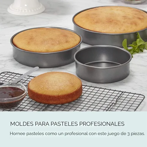 Miniatura 2 de Chicago Metallic Juego Profesional de 3 Moldes Redondos para Pasteles de 6, 8, 10 pulgadas, Utensilios de Repostería Premium Antiadherentes, Acero