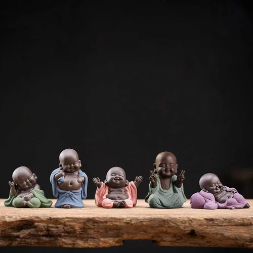 Miniatura 3 de Kingzhuo Estatua de Buda de cerámica pequeña linda figura de monje figura de Buda decoración del hogar manualidades creativas para bebés, muñecos