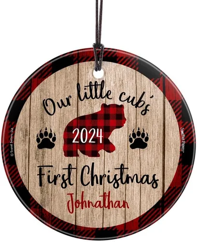 Miniatura 19 de Baby's First Christmas 2025 - Impresión de cristal colgante – Personalizar con año y foto – Diseño minimalista – Impresiones Starfire de 3.5