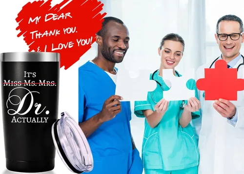 Miniatura 6 de AMZUShome Vaso de viaje con texto en inglés "It's Miss Ms Mrs Dr Really Mug.Doctor, Doctor Retirement, Medical School Graduations", Negro