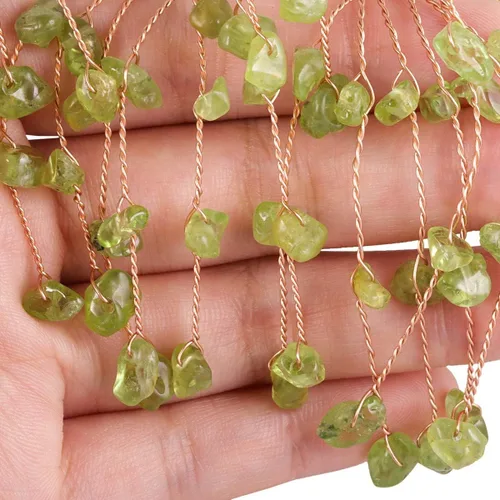 Miniatura 6 de SUNYIK Juego de árbol de dinero de peridoto hecho a mano sobre base de rodajas de ágata natural, árbol de la vida, cristales curativos con virutas