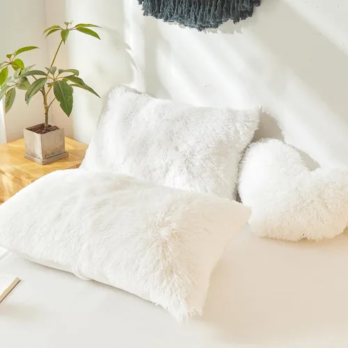 Miniatura 21 de Besfunny Juego de 2 fundas de almohada de pelo sintético negro, mullidas y peludas para decoración de dormitorio, fundas de almohada negras suaves
