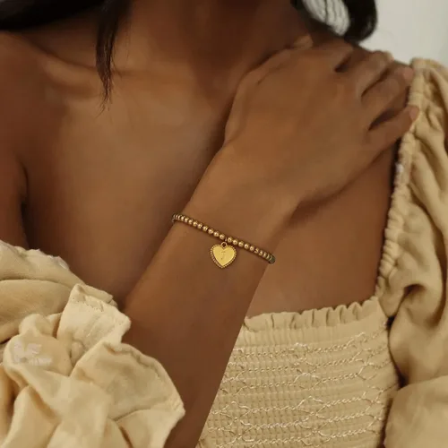 Miniatura 2 de Pulseras con iniciales de corazón de cuentas doradas para mujer, pulsera de bolas chapadas en oro de 14 quilates, dije de corazón hecho a mano