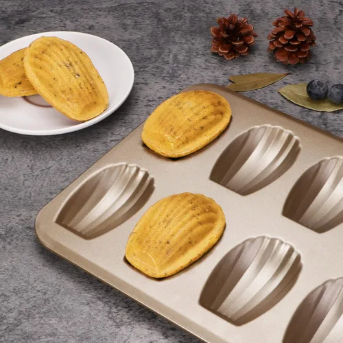 Miniatura 4 de HONGBAKE Molde de Madeleine antiadherente, paquete de 2 bandejas de galletas de madeleine resistentes de 12 cavidades para hornear en el horno, Oro