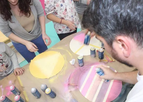 Miniatura 7 de Pintyplus Aqua Mini pintura en aerosol - Juego de 8 latas a base de agua de 4.2 onzas. Acabado ultra mate. Perfecto para artes y manualidades.
