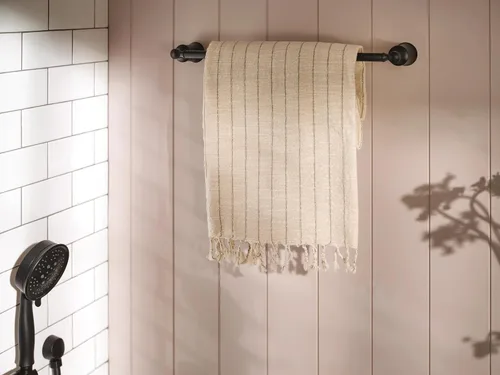 Miniatura 5 de Moen 3636EPBL - Ducha de mano de cuatro funciones de rendimiento ecológico con soporte de pared y manguera de 69 pulgadas, negro mate