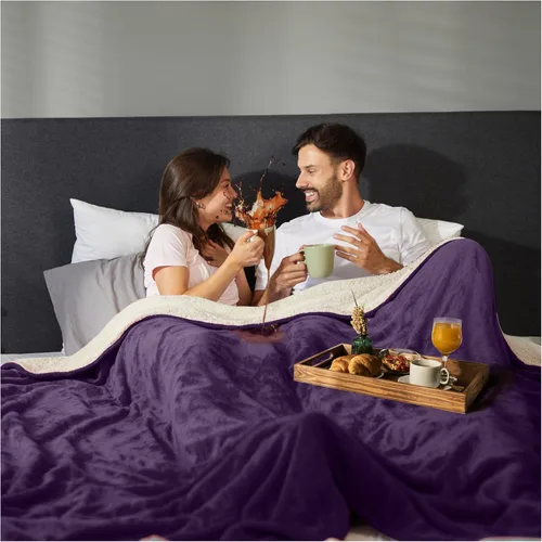 Miniatura 16 de Sacred Weapon Manta impermeable para cama – Manta doble de sherpa y forro polar – Manta impermeable para sofá absorbente, lavable y a prueba de Rojo