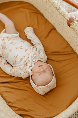 Miniatura 6 de Copper Pearl Baby Bonnets Rue