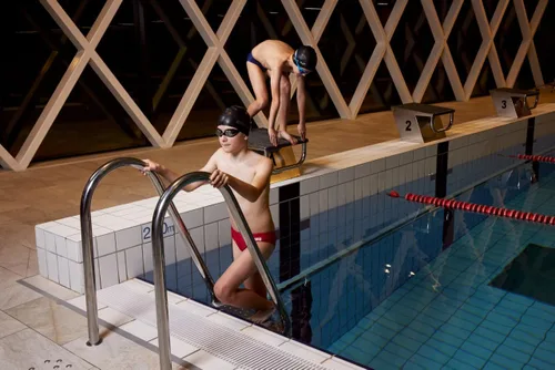 Miniatura 6 de ARENA Tracks Gafas de Natación Esenciales para Carreras Unisex para Niños y Niñas, Jóvenes Nadadores, 6-12 años, Antiempañamiento, Lentes No Espejo