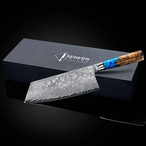 Miniatura 5 de SENKEN - Cuchillo de carnicero de acero Damasco, colección Tsunami, acero japonés VG10 de 67 capas, resina azul única y mango de madera natural
