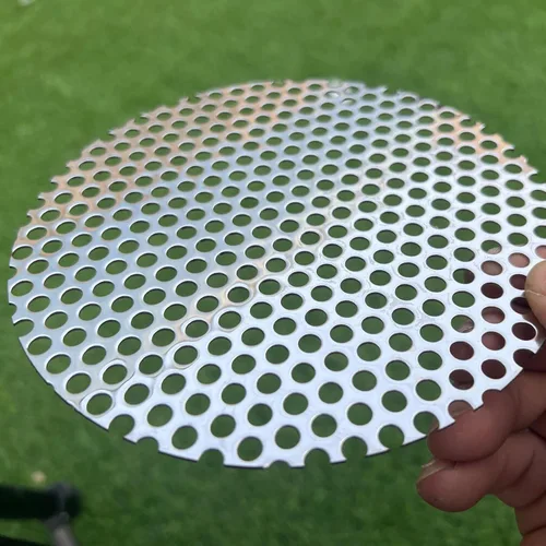Miniatura 3 de Láminas de Metal Perforadas Redondas de 6" de Diámetro Rebanadas Calibre 19 Apertura 1/5" (Aproximadamente 5 mm) Malla de Metal Expandido Placa
