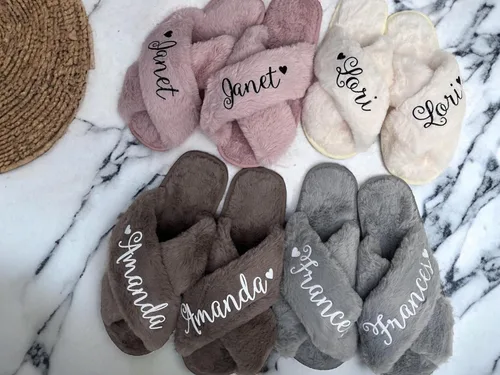 Miniatura 5 de Personalized Fluffy Slippers - Easter Gifts for Women - Bridal Party Gifts - Mothers Day Gift Box Ideas for Mom, Girlfriend - Bridesmaid Slippers
