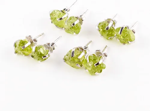 Miniatura 5 de AA Piedras Preciosas en Bruto Cristales de Piedras Ásperas Aretes de Perno Delicados para Mujeres, Joyería de Boda Hecha a Mano de Piedras