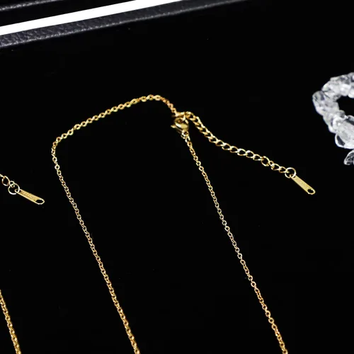 Miniatura 3 de Wuligirl - Bandeja organizadora de anillos con 100 ranuras y tapa transparente, organizador apilable de joyas como aretes, collares y anillos