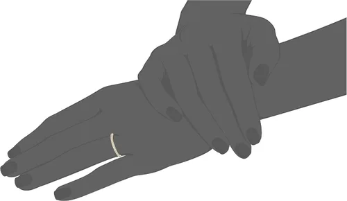 Miniatura 27 de Amazon Essentials Anillo de plata de ley chapada en platino o oro con circonita cúbica redonda de elementos infinitos