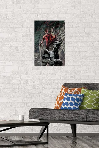 Miniatura 2 de Marvel Comics DaredeVil - Póster de pared de Hell's Kitchen DeVil, 22.4 pulgadas de largo x 14.7 pulgadas de ancho, versión premium sin marco