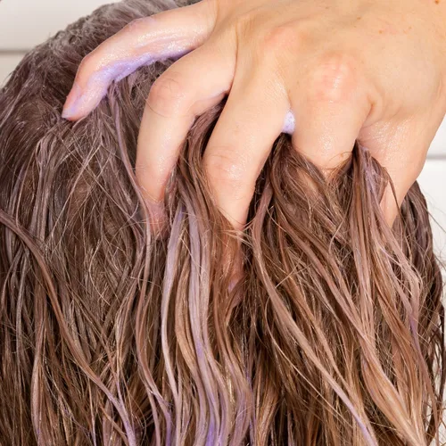 Miniatura 3 de Ethique Brightening - Barra de acondicionador sólida sin sulfato morado para cabello rubio y plateado, tonifica hacia abajo, vegano, ecológico, sin