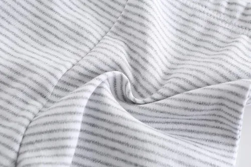Miniatura 9 de Conjunto de 19 piezas de ropa esencial para regalo de canastilla de bebé unisex
