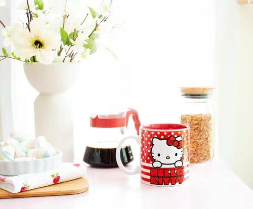 Miniatura 7 de Silver Buffalo Sanrio Hello Kitty - Taza de cerámica con lunares rojos y blancos, 20 onzas Hello Kitty lunares rojos y blancos